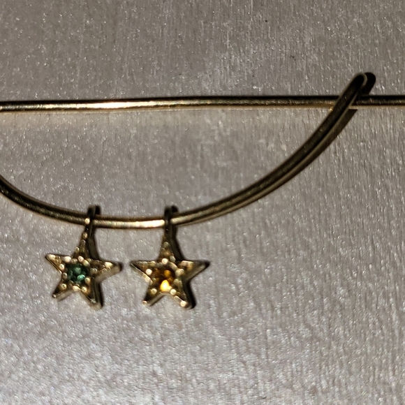 VINTAGE GOLD TONE MOTHER AND GRANDMOTHER STAR BIRTHSTONE BROOCH/PIN ☆☆3for$30☆☆ - Picture 3 of 9